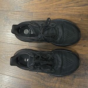 Women's size 8 in good condition Adidas pureboost.